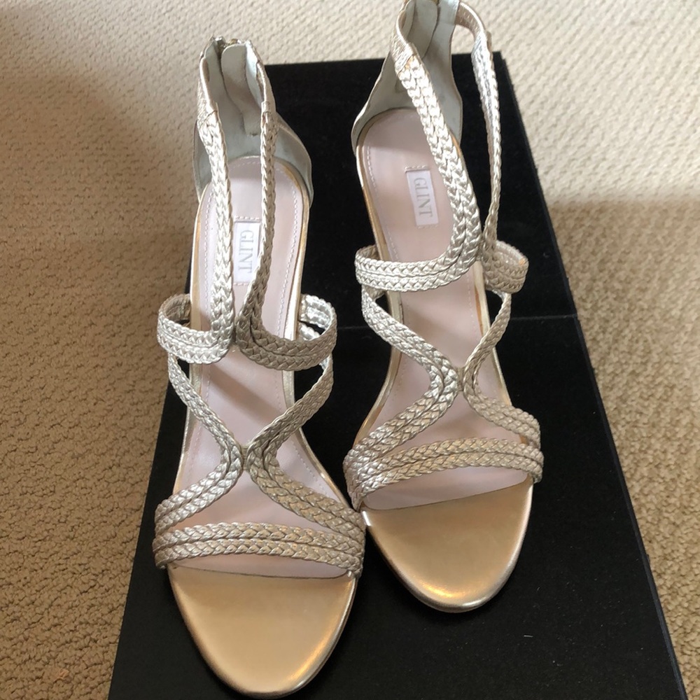 Glint size 10 rose gold metallic heels. Worn once
